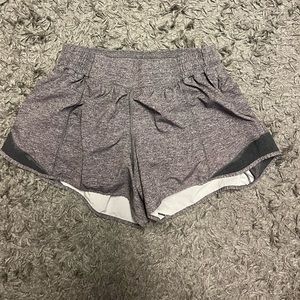 Lululemon 4” Hotty Hot shorts
